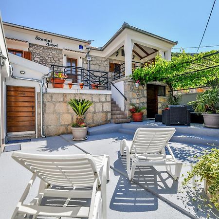 Holiday Home Skevini Dvori Starigrad Paklenica Exterior photo