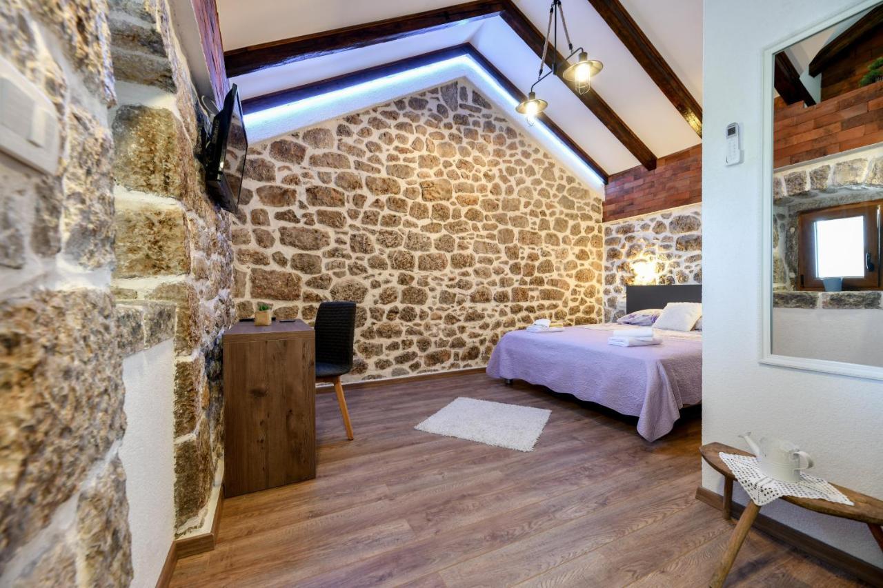Holiday Home Skevini Dvori Starigrad Paklenica Exterior photo