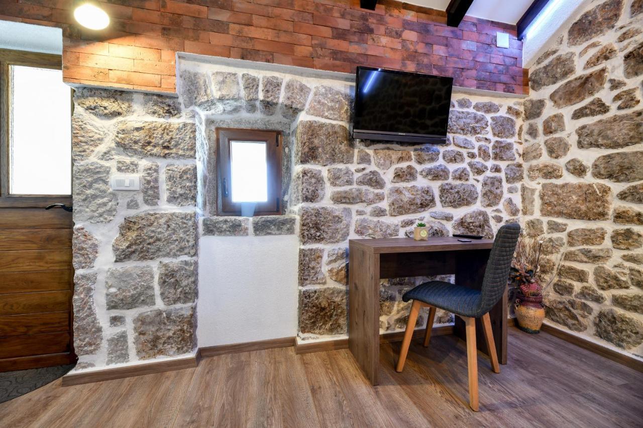 Holiday Home Skevini Dvori Starigrad Paklenica Exterior photo