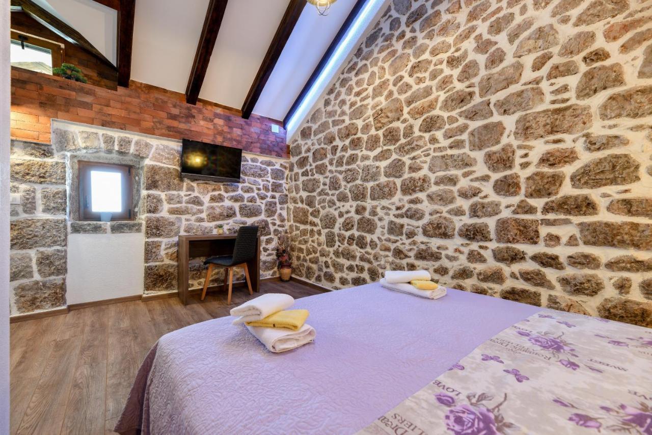 Holiday Home Skevini Dvori Starigrad Paklenica Exterior photo
